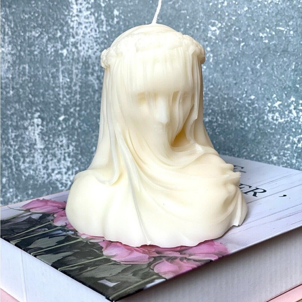 Large Veiled Lady Sculpture Candle